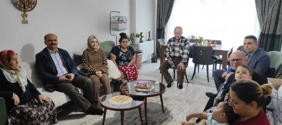 Kaymakam Abacı, Depremzede Aileleri Ziyaretlerini Sürdürüyor