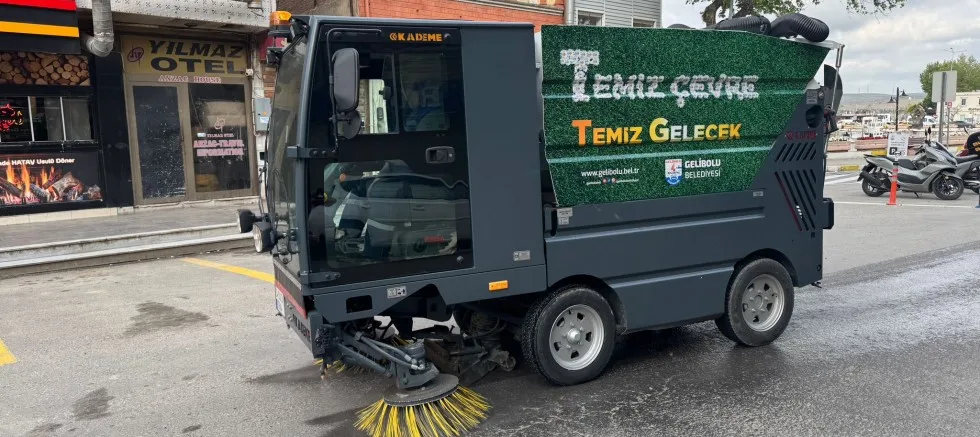 Kompakt Yol Süpürme Makinesi Hizmete Başladı