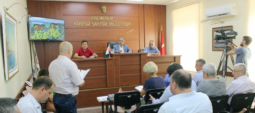 MECLiS YENiDEN MESAiDE