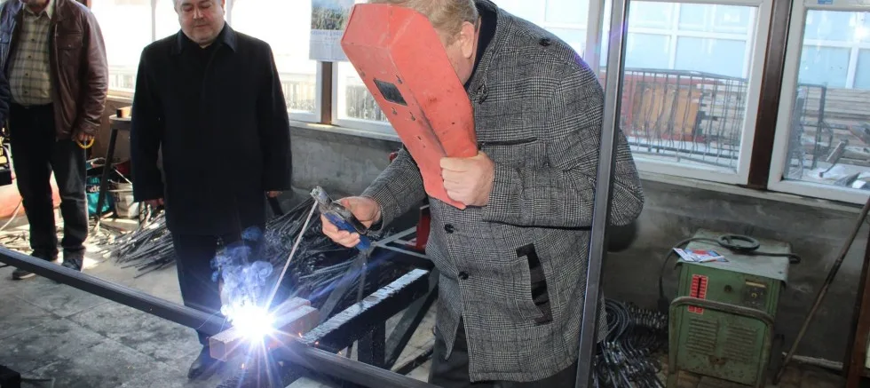 MHP BELEDİYE BAŞKAN ADAYI ELİGÜL SANAYİ  ESNAFINI ZİYARET ETTİ