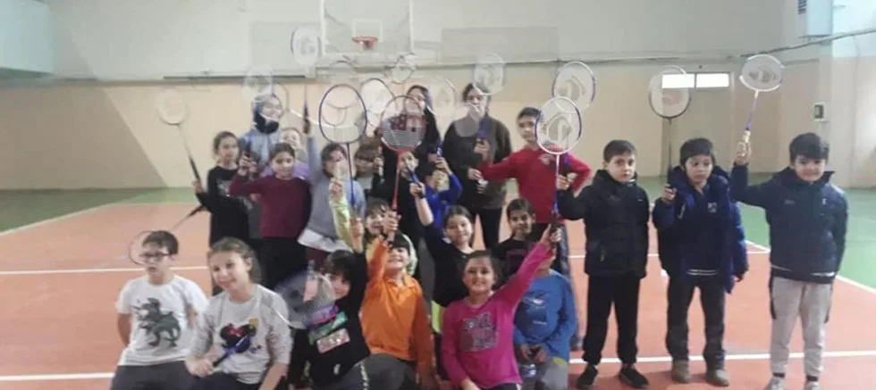 Minik Badmintoncular, Genç Badmintoncularla Antreman Yaptı