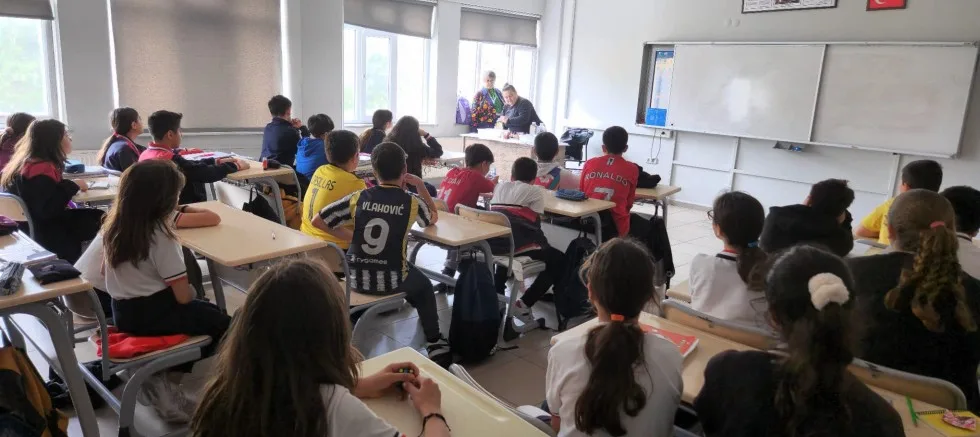 Minik Eller Büyük Hayaller İle Buluşuyor