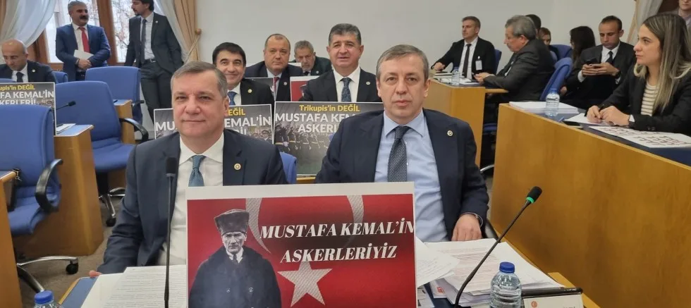 ‘Mustafa Kemal’in Askerleriyiz İfadesi Kimi, Niye Rahatsız Ediyor’