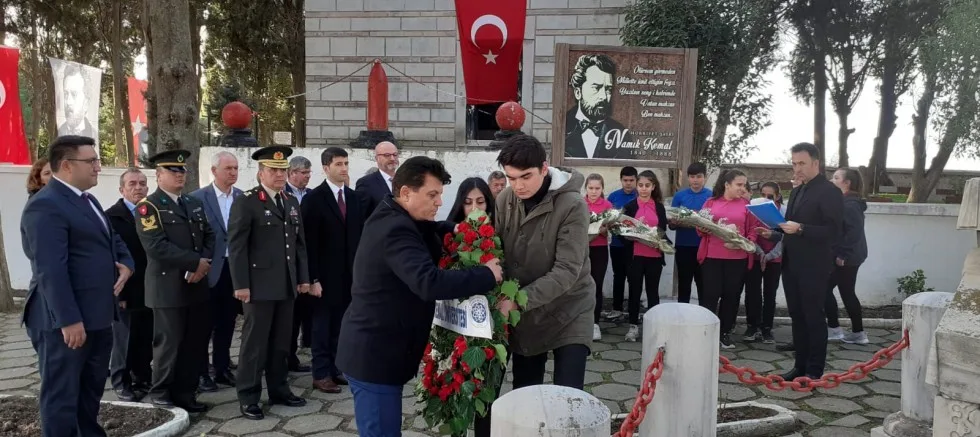 Namık Kemal, Mezarı Başında Anıldı
