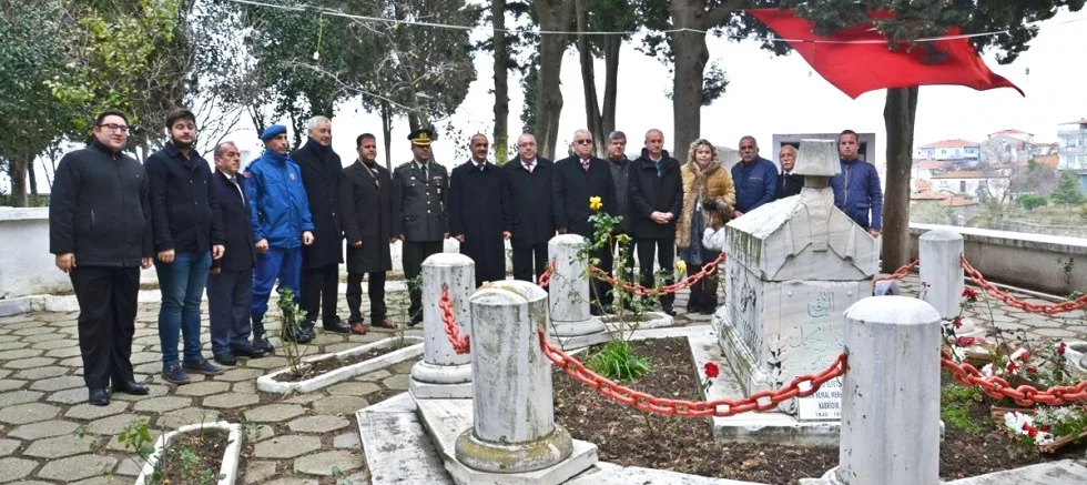 Namık Kemal, mezarı başında anıldı
