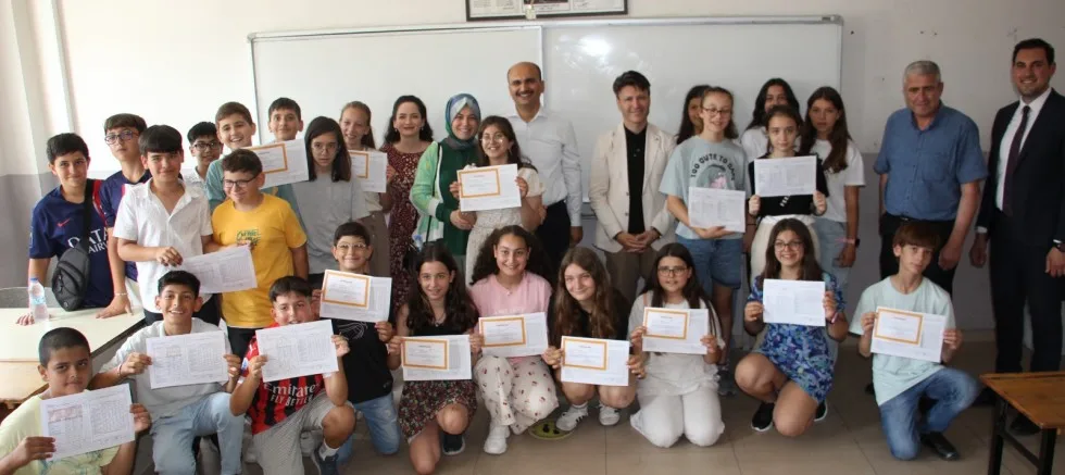 Öğrenciler Karne Heyecanı Yaşadı