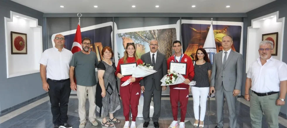 Olimpiyat Sporcularından Vali Toraman’a Ziyaret
