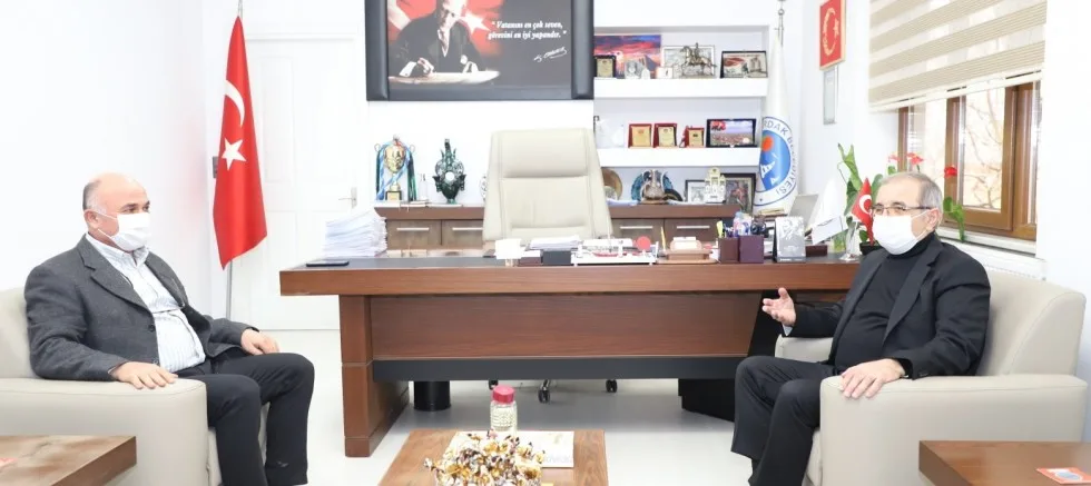 Özacar, Belediye Ziyaretlerine Devam Ediyor