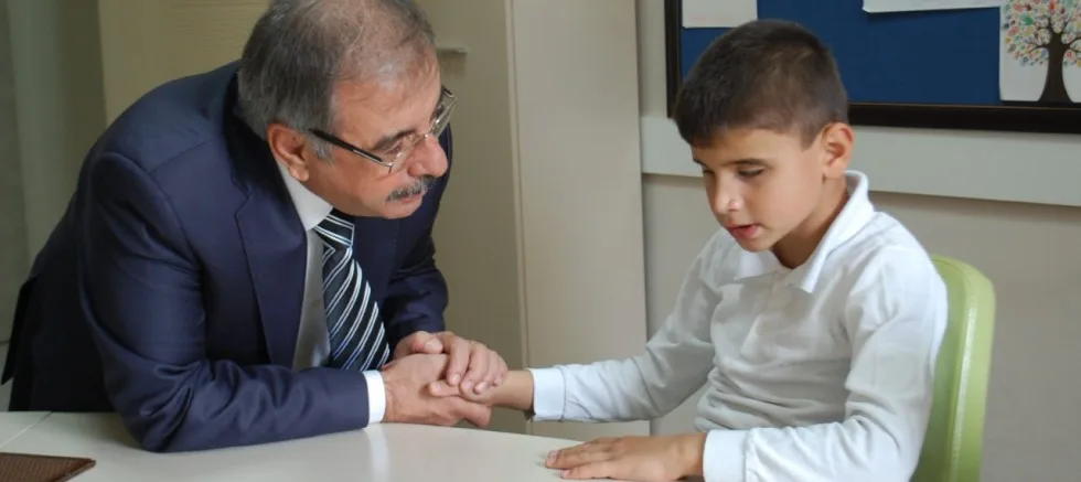ÖZACAR: ÖNEMLİ OLAN ‘HAYATIN  İÇİNDE BEN DE VARIM!’ DİYEBİLMEK