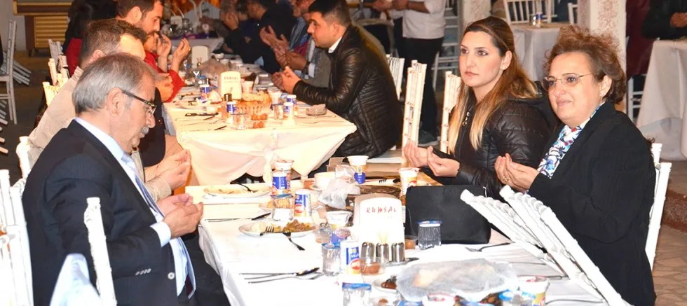 Özacar Personeliyle İftar Yemeğinde Buluştu
