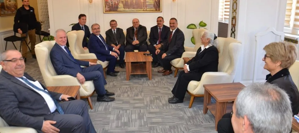 ÖZACAR ve İL GENEL MECLİS ÜYESİ ADAYLARINDAN  KAYMAKAM KILINÇKAYA’YA ZİYARET