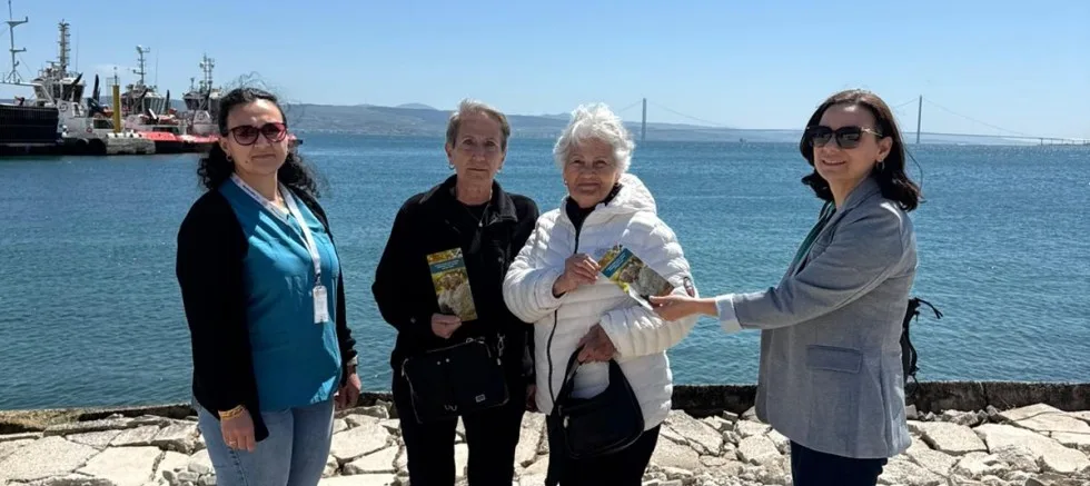 Sağlık Ekiplerinden Aşı Bilgilendirmesi