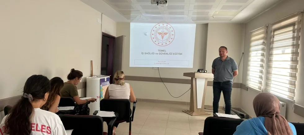 Sağlık Personellerine ‘Temel İş Sağlığı ve Güvenliği’ Eğitimi