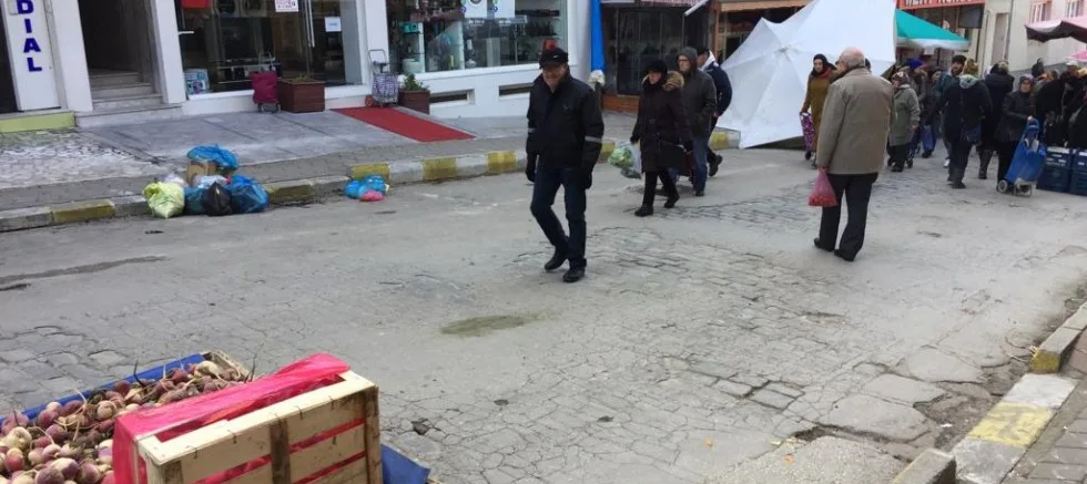 Soğuklar Pazar Esnafını  Olumsuz Etkiledi