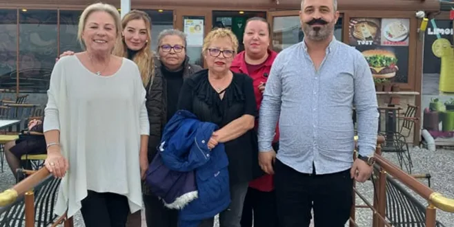 Sokak Hayvanları İçin Kadınlar Matinesi Gerçekleştirildi
