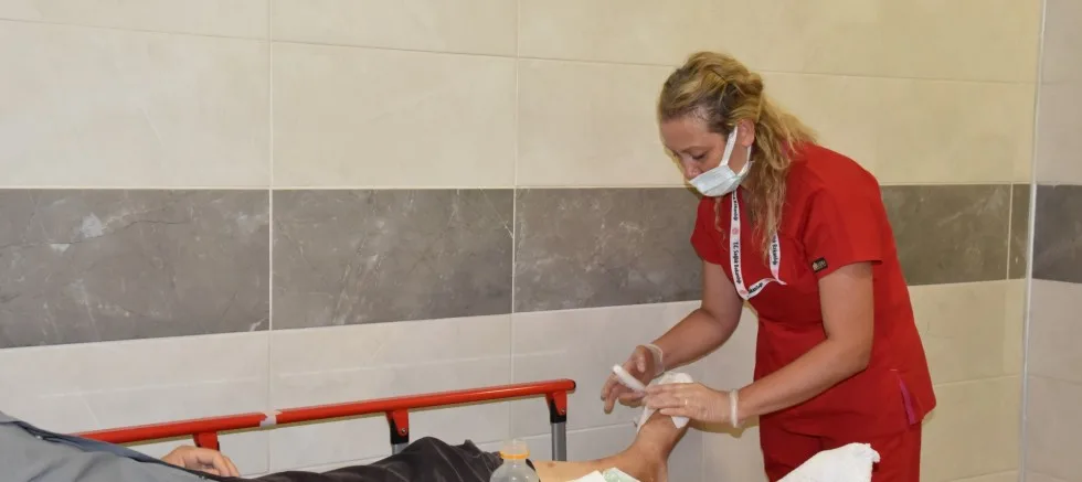 Stoma ve Kronik Yara Bakım Polikliniği Açıldı