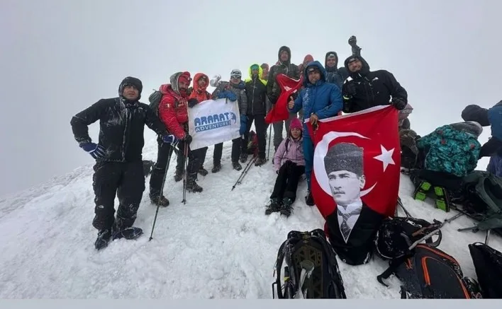Turan, Ağrı Dağı Zirvesinde İlçemizi Temsil Etti