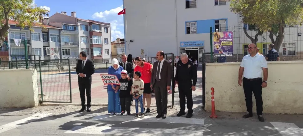 “Yayalara Öncelik Duruşu Hayata Saygı Duruşu”
