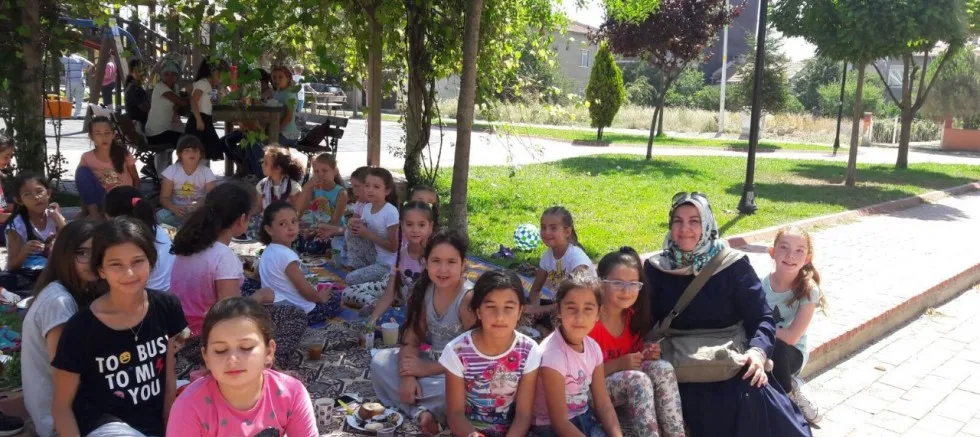 Yaz Kur’an Kursu Öğrencilerinin Piknik Heyecanı