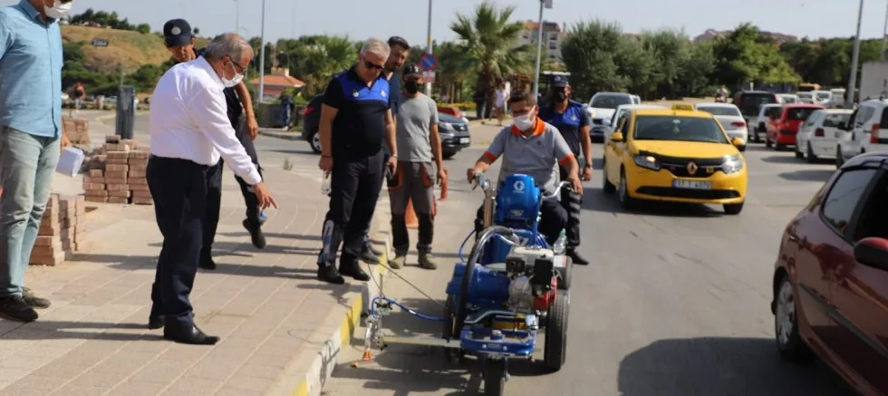 Yol Şerit Çizgileri Yenileniyor
