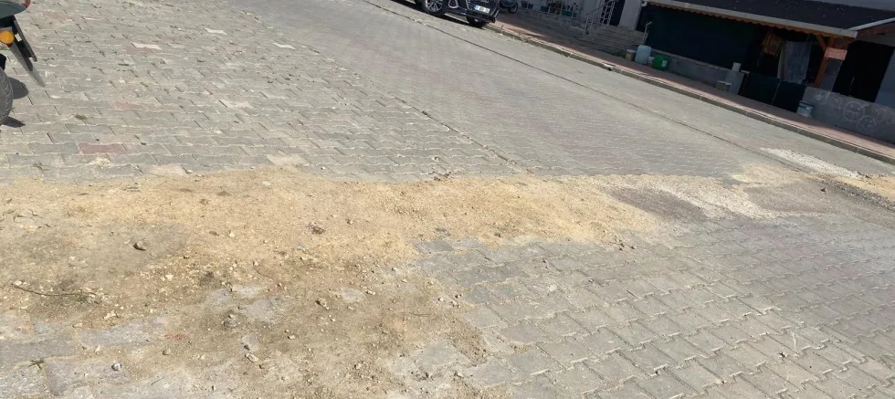 Yol Tamiratları Yavaş İlerliyor, Vatandaşlar Şikayetçi!