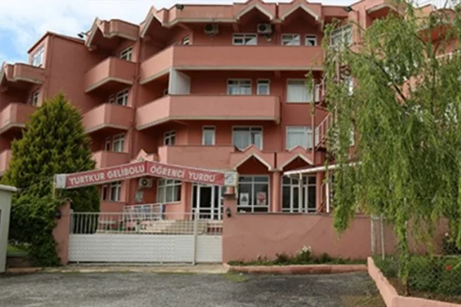 Yurt Kapandı, Sıra Üniversitede mi?