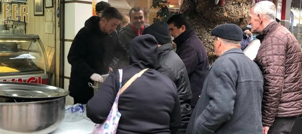 Zafer  Helvacısı Kurucusunu Andı